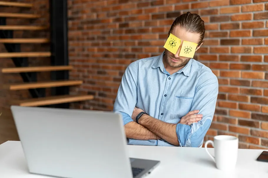 Mastering Body Language: The Key to Successful Sales Interactions