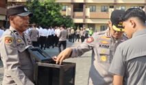 Personel Polresta Gowa rutin bersedekah melalui kotak amal setiap Senin usai apel pagi. Kapolresta Muh Yusuf Usman mengajak anggota berbagi dengan ikhlas.